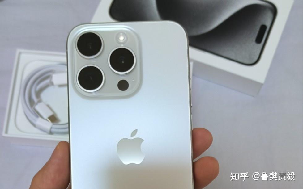 男生买基础版苹果(男生买苹果还是华为)-第2张图片-有道翻译官网