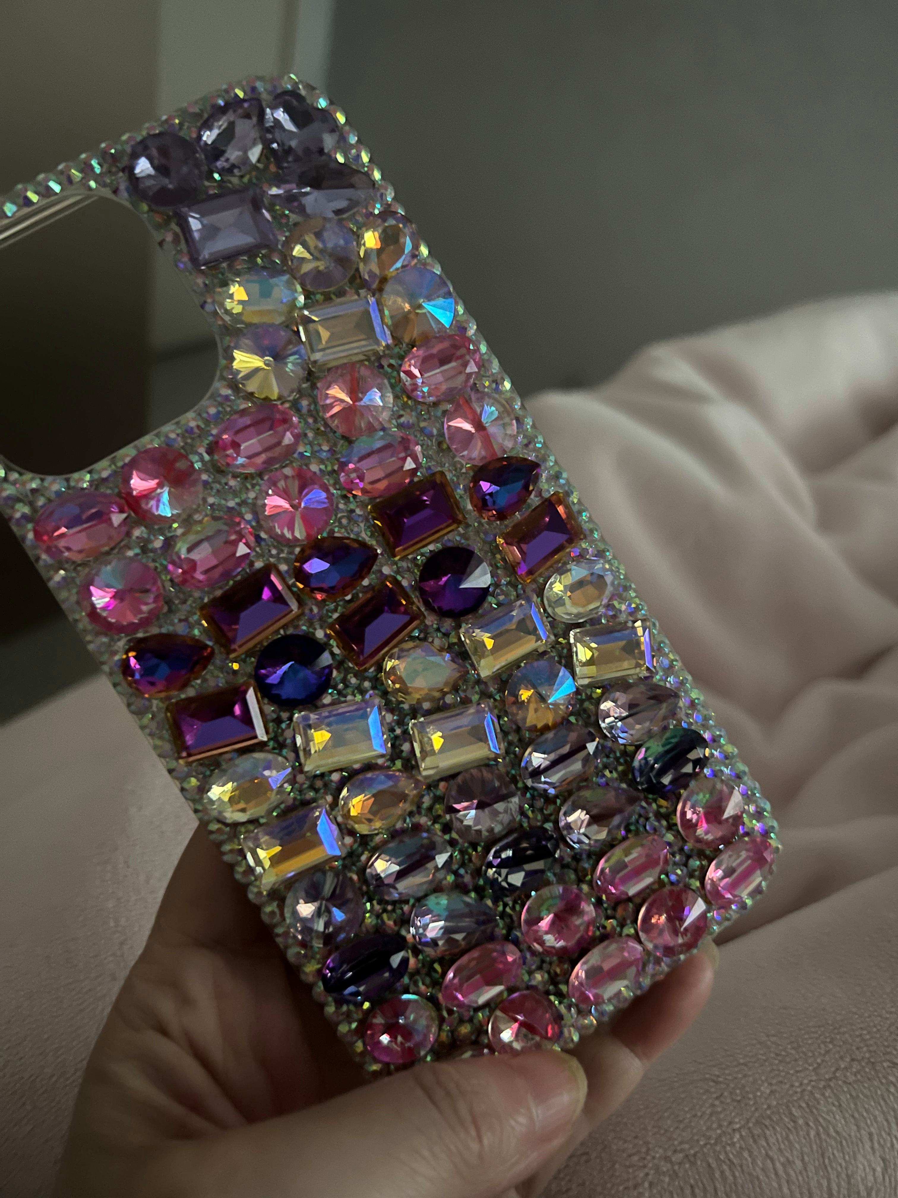 苹果黄金版限量版镶钻(钻石iphonex限量版黄金)-第7张图片-有道翻译官网